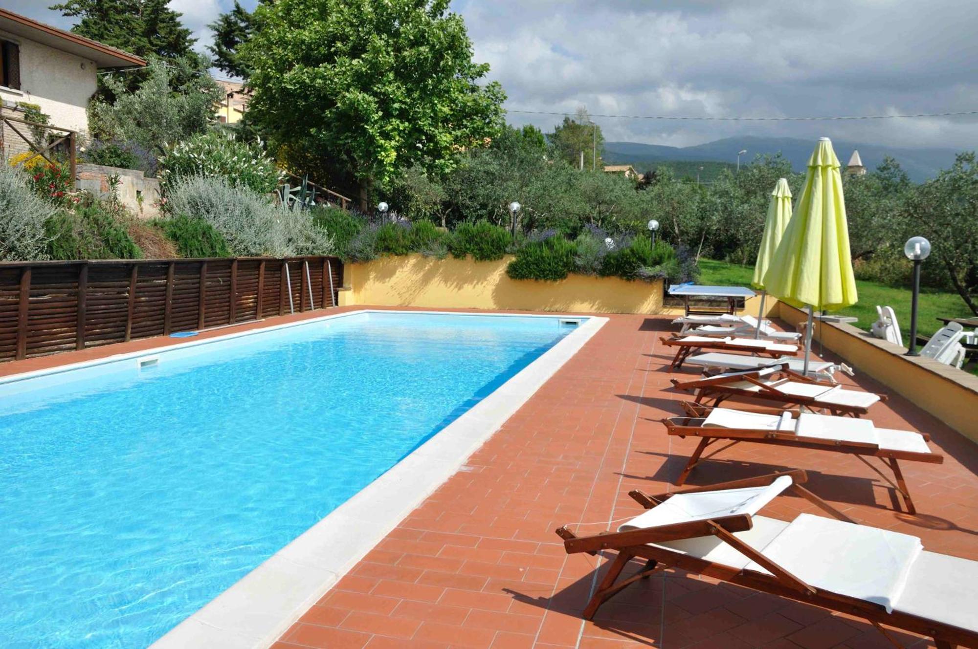 Agriturismo "Antico Frantoio" Foligno Exterior foto