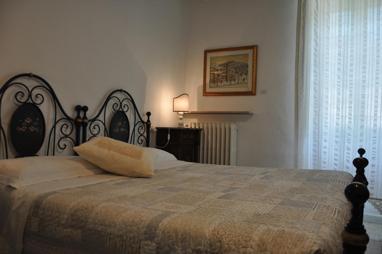 Agriturismo "Antico Frantoio" Foligno Exterior foto